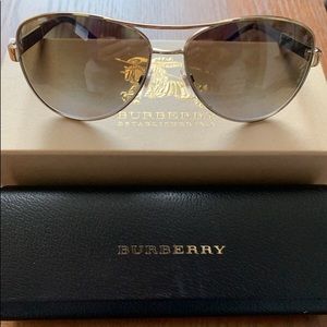 Burberry sunglasses- new